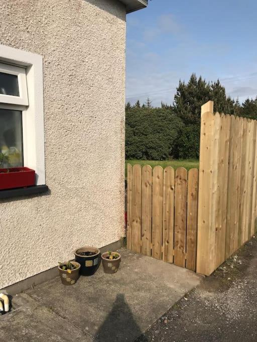 Rosie'S Pad Villa Louisburgh Exterior photo